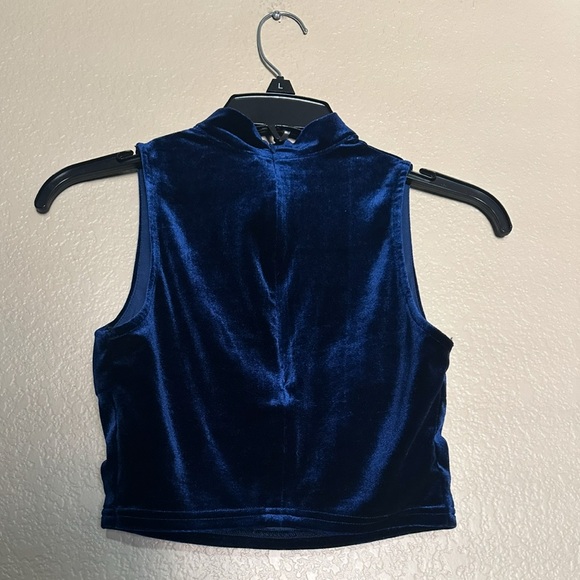 PAPAYA  VELVET 2 PIECE SET ( SKIRT, TOP) - Picture 3 of 6